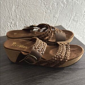 White Mountain Women's Brown Wedge Sandals